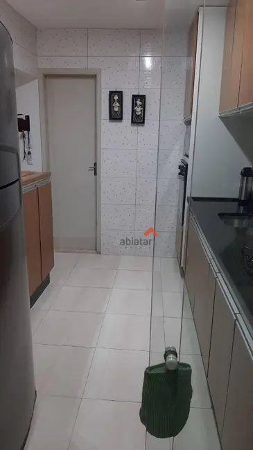 Foto 5 de Apartamento com 2 quartos à venda, 72m2 em Jardim Henriqueta, Taboao Da Serra - SP
