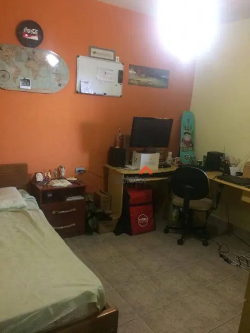 Foto 3 de Casa com 4 quartos à venda, 350m2 em Arraial Paulista, Taboao Da Serra - SP