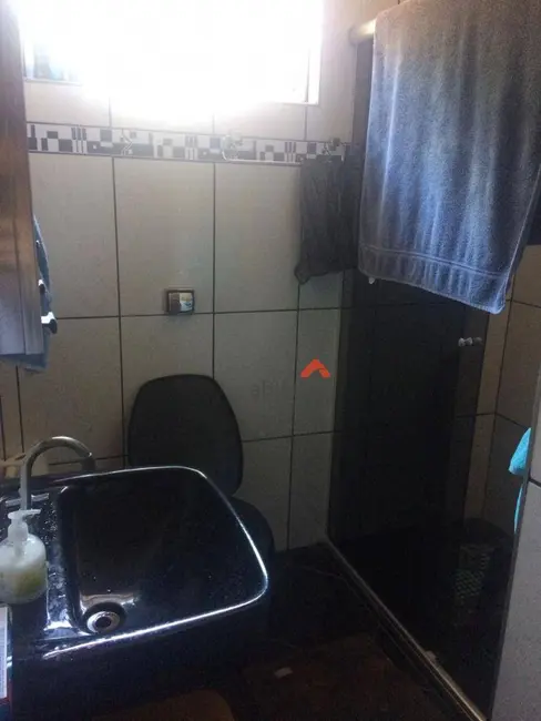 Foto 6 de Casa com 4 quartos à venda, 350m2 em Arraial Paulista, Taboao Da Serra - SP
