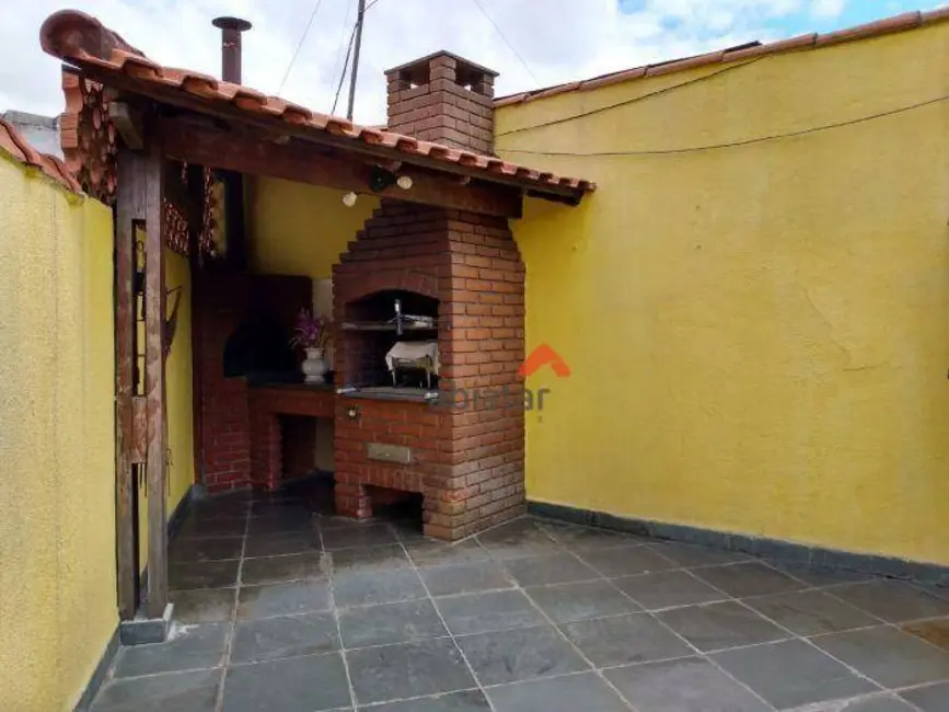 Casa com 2 quartos à venda, 175m2 em Jardim da Glória, Taboao Da Serra - SP - imagem 3 Foto 3 de Casa com 2 quartos à venda, 175m2 em Jardim da Glória, Taboao Da Serra - SP