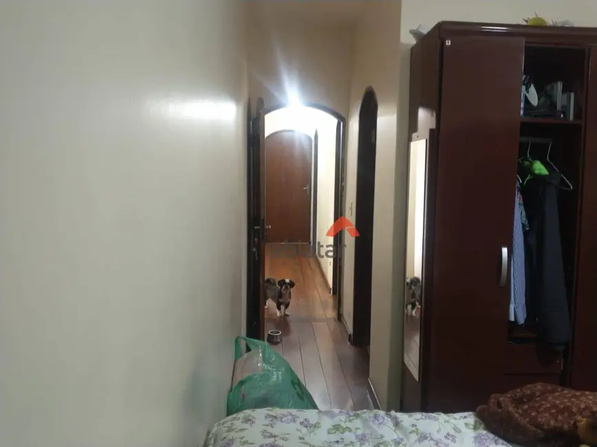 Sobrado com 3 quartos à venda, 196m2 em Parque das Cigarreiras, Taboao Da Serra - SP - imagem 5 Foto 5 de Sobrado com 3 quartos à venda, 196m2 em Parque das Cigarreiras, Taboao Da Serra - SP