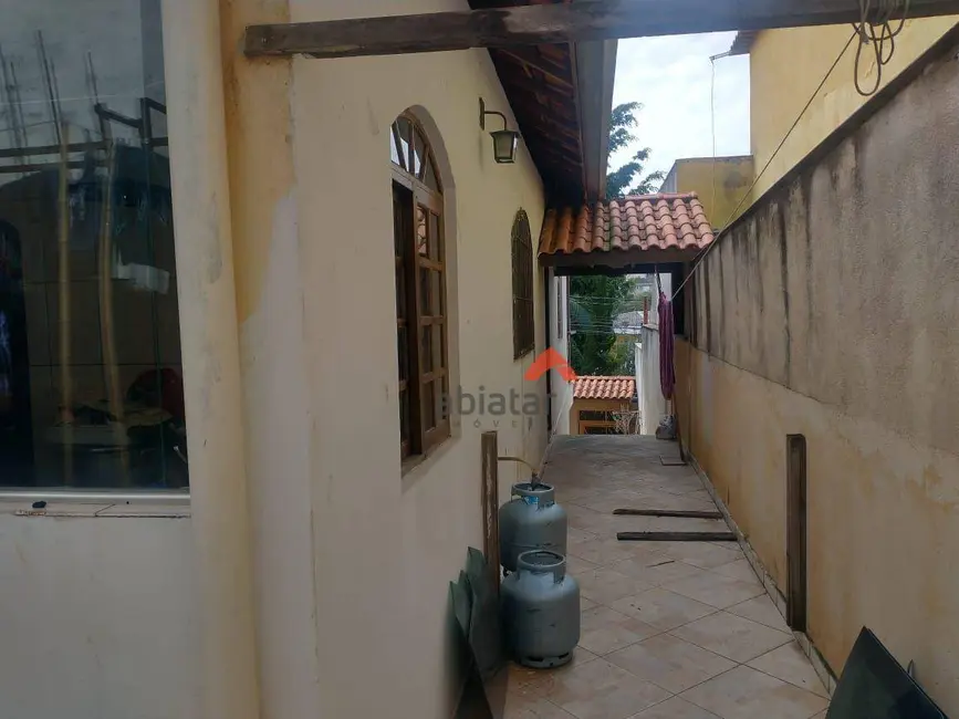 Sobrado com 3 quartos à venda, 196m2 em Parque das Cigarreiras, Taboao Da Serra - SP - imagem 6 Foto 6 de Sobrado com 3 quartos à venda, 196m2 em Parque das Cigarreiras, Taboao Da Serra - SP
