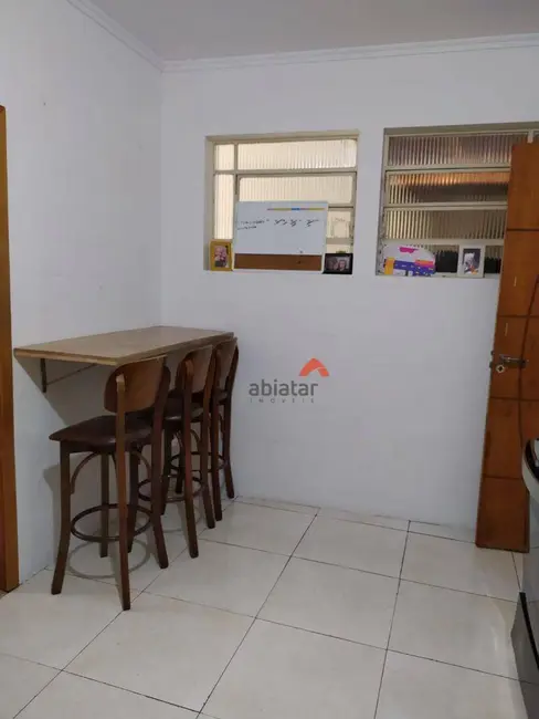 Sobrado com 2 quartos à venda, 190m2 em Jardim Maria Rosa, Taboao Da Serra - SP - imagem 4 Foto 4 de Sobrado com 2 quartos à venda, 190m2 em Jardim Maria Rosa, Taboao Da Serra - SP