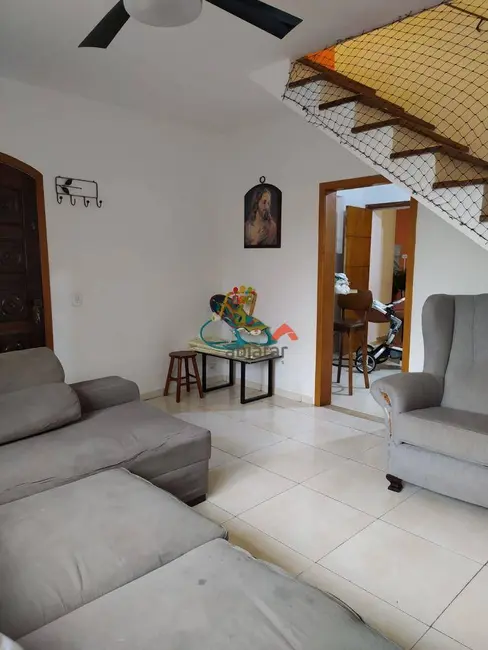 Sobrado com 2 quartos à venda, 190m2 em Jardim Maria Rosa, Taboao Da Serra - SP - imagem 5 Foto 5 de Sobrado com 2 quartos à venda, 190m2 em Jardim Maria Rosa, Taboao Da Serra - SP