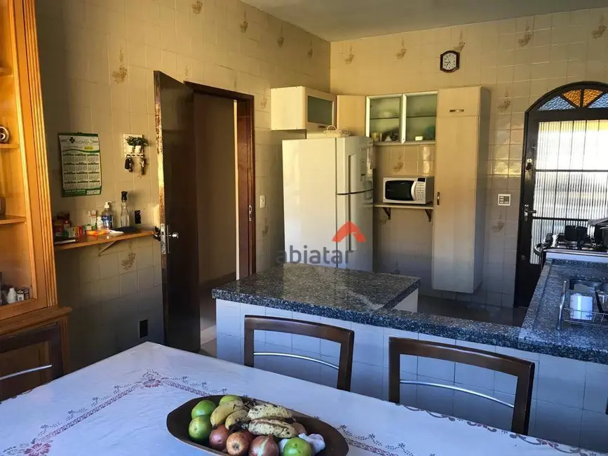 Foto 6 de Sobrado com 4 quartos à venda, 437m2 em Parque Assunção, Taboao Da Serra - SP