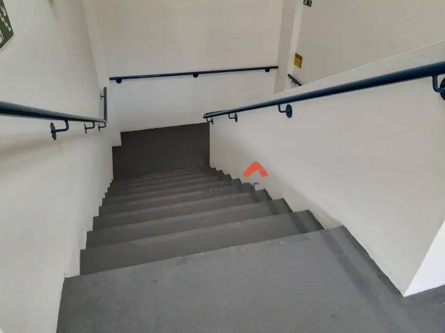 Armazém / Galpão para alugar, 3600m2 em Jardim Triângulo, Taboao Da Serra - SP - imagem 6 Foto 6 de Armazém / Galpão para alugar, 3600m2 em Jardim Triângulo, Taboao Da Serra - SP