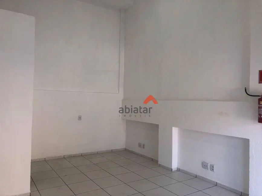 Sala Comercial para alugar, 23m2 em Jardim Maria Rosa, Taboao Da Serra - SP - imagem 8 Foto 8 de Sala Comercial para alugar, 23m2 em Jardim Maria Rosa, Taboao Da Serra - SP