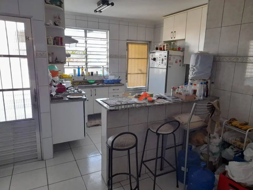Sobrado com 3 quartos à venda, 164m2 em Jardim Taboão, São Paulo - SP - imagem 4 Foto 4 de Sobrado com 3 quartos à venda, 164m2 em Jardim Taboão, São Paulo - SP