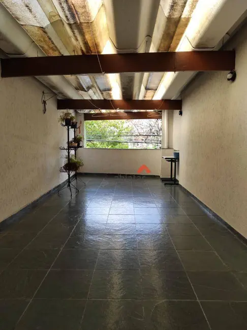 Foto 2 de Sobrado com 3 quartos à venda, 300m2 em Jardim Monte Alegre, Taboao Da Serra - SP