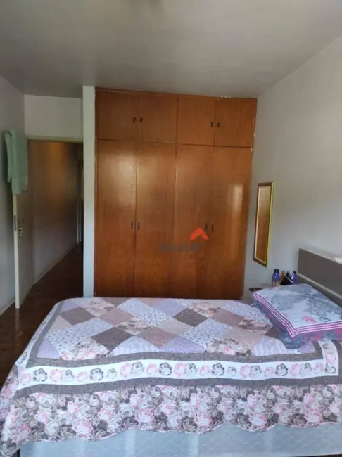 Foto 9 de Sobrado com 3 quartos à venda, 300m2 em Jardim Monte Alegre, Taboao Da Serra - SP