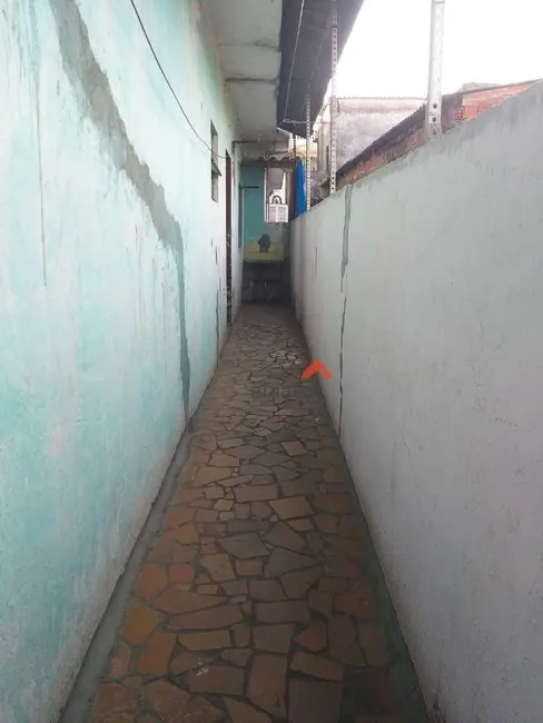 Foto 2 de Casa com 1 quarto para alugar, 40m2 em Parque Jacarandá, Taboao Da Serra - SP