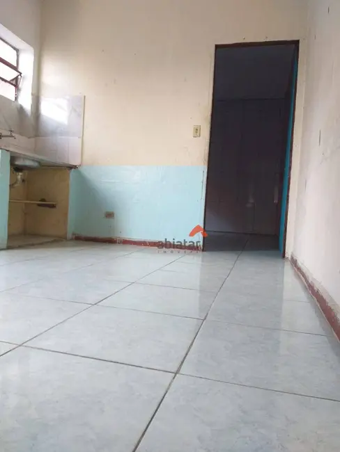 Foto 6 de Casa com 1 quarto para alugar, 40m2 em Parque Jacarandá, Taboao Da Serra - SP