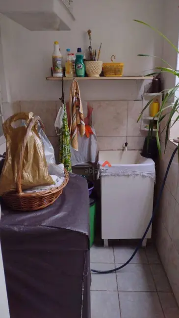 Sobrado com 2 quartos à venda, 115m2 em Jardim Kuabara, Taboao Da Serra - SP - imagem 6 Foto 6 de Sobrado com 2 quartos à venda, 115m2 em Jardim Kuabara, Taboao Da Serra - SP