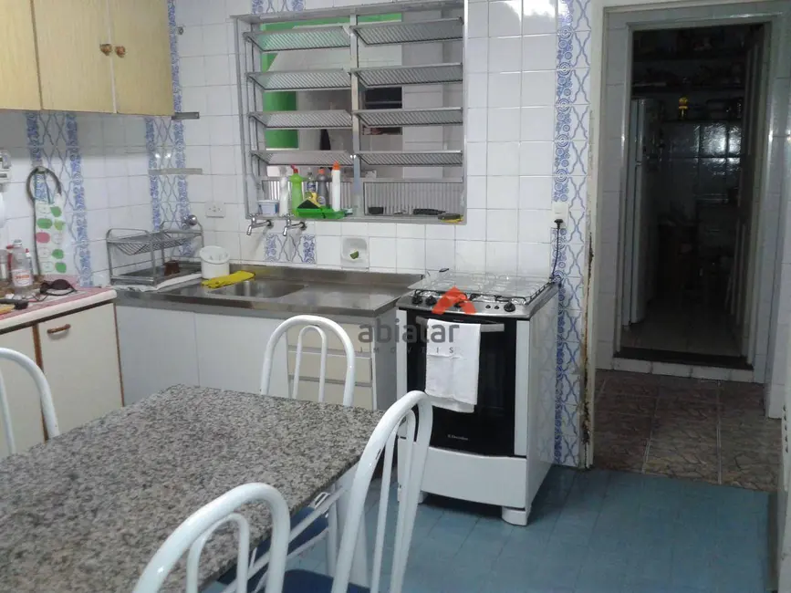 Foto 9 de Sobrado com 2 quartos à venda, 168m2 em Jardim Wanda, Taboao Da Serra - SP