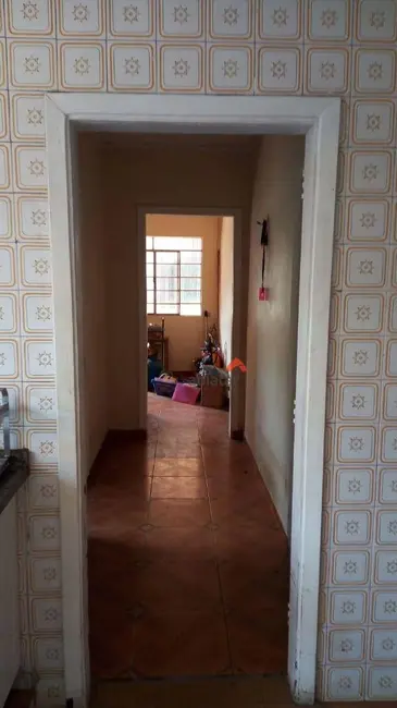 Casa com 2 quartos à venda, 456m2 em Vila das Oliveiras, Taboao Da Serra - SP - imagem 3 Foto 3 de Casa com 2 quartos à venda, 456m2 em Vila das Oliveiras, Taboao Da Serra - SP