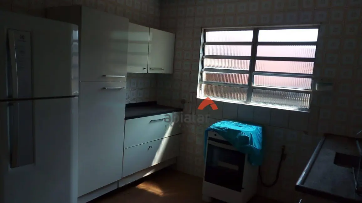 Casa com 2 quartos à venda, 456m2 em Vila das Oliveiras, Taboao Da Serra - SP - imagem 5 Foto 5 de Casa com 2 quartos à venda, 456m2 em Vila das Oliveiras, Taboao Da Serra - SP