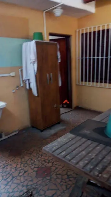 Casa com 2 quartos à venda, 456m2 em Vila das Oliveiras, Taboao Da Serra - SP - imagem 4 Foto 4 de Casa com 2 quartos à venda, 456m2 em Vila das Oliveiras, Taboao Da Serra - SP