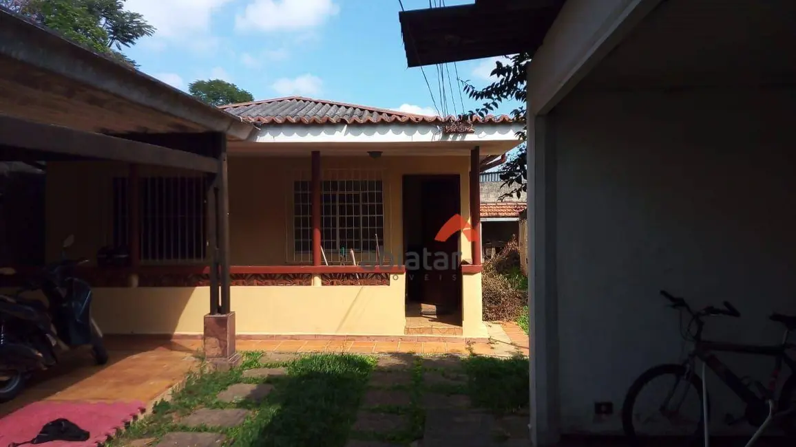 Casa com 2 quartos à venda, 456m2 em Vila das Oliveiras, Taboao Da Serra - SP - imagem 8 Foto 8 de Casa com 2 quartos à venda, 456m2 em Vila das Oliveiras, Taboao Da Serra - SP