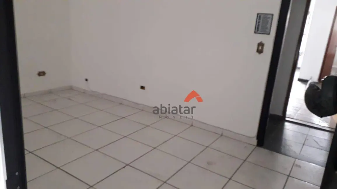 Sala Comercial para alugar, 18m2 em Jardim Maria Rosa, Taboao Da Serra - SP - imagem 3 Foto 3 de Sala Comercial para alugar, 18m2 em Jardim Maria Rosa, Taboao Da Serra - SP