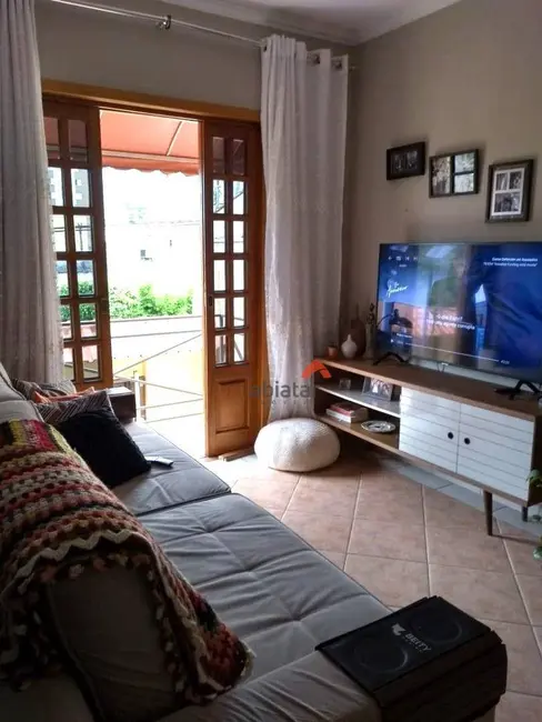 Sobrado com 4 quartos à venda, 250m2 em Jardim Umarizal, São Paulo - SP - imagem 6 Foto 6 de Sobrado com 4 quartos à venda, 250m2 em Jardim Umarizal, São Paulo - SP