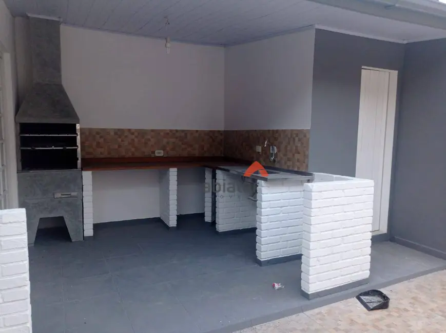 Foto 2 de Sobrado com 3 quartos à venda, 100m2 em Jardim São Miguel, Taboao Da Serra - SP