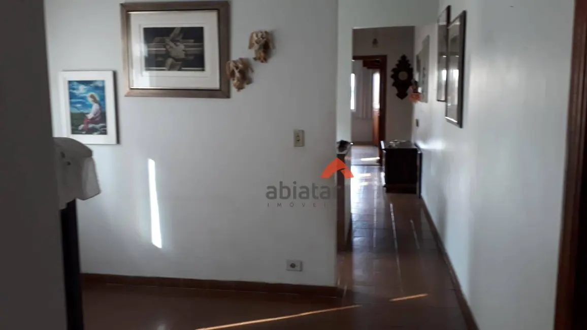 Casa com 5 quartos à venda, 280m2 em Jardim Londrina, São Paulo - SP - imagem 3 Foto 3 de Casa com 5 quartos à venda, 280m2 em Jardim Londrina, São Paulo - SP