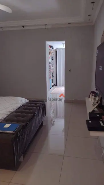 Sobrado com 2 quartos à venda, 80m2 em Vila Santa Luzia, Taboao Da Serra - SP - imagem 9 Foto 9 de Sobrado com 2 quartos à venda, 80m2 em Vila Santa Luzia, Taboao Da Serra - SP