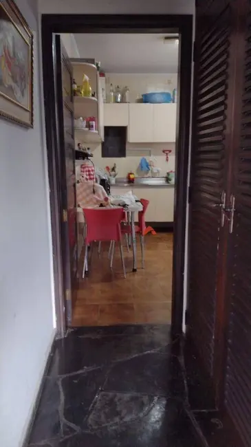 Foto 4 de Casa com 4 quartos à venda, 272m2 em Jardim Londrina, São Paulo - SP