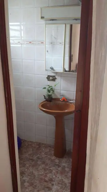 Foto 9 de Sobrado com 5 quartos à venda, 320m2 em Jardim Iracema, São Paulo - SP