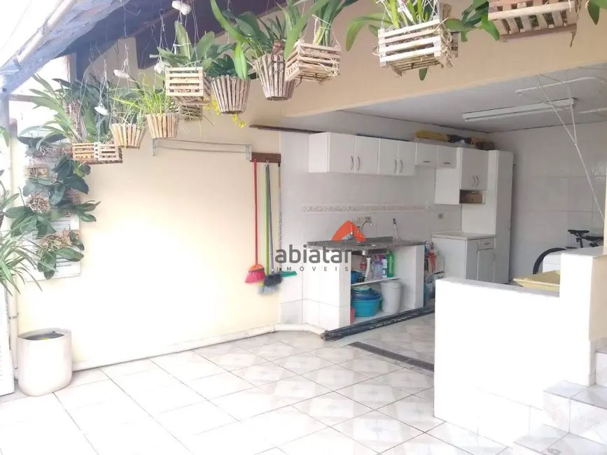 Foto 4 de Sobrado com 3 quartos à venda, 168m2 em Jardim Ouro Preto, Taboao Da Serra - SP