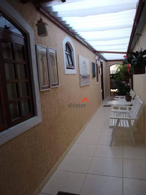 Foto 8 de Sobrado com 3 quartos à venda, 168m2 em Jardim Ouro Preto, Taboao Da Serra - SP