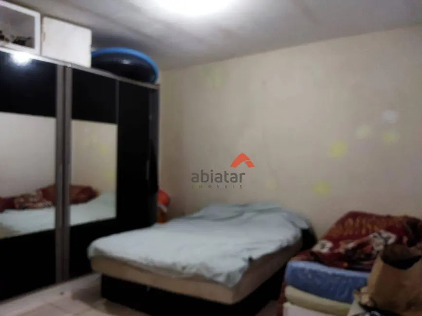 Sobrado com 3 quartos à venda, 250m2 em Itanhaem - SP - imagem 4 Foto 4 de Sobrado com 3 quartos à venda, 250m2 em Itanhaem - SP
