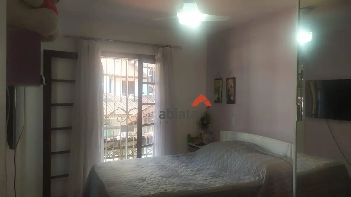 Foto 3 de Casa de Condomínio com 3 quartos à venda, 140m2 em Parque Assunção, Taboao Da Serra - SP