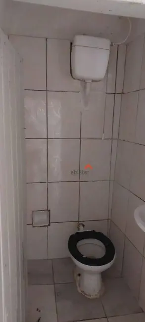 Foto 5 de Casa com 1 quarto para alugar, 40m2 em Parque Jacarandá, Taboao Da Serra - SP