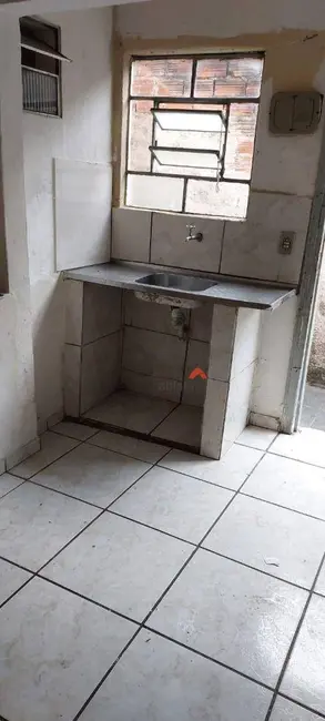 Foto 6 de Casa com 1 quarto para alugar, 40m2 em Parque Jacarandá, Taboao Da Serra - SP