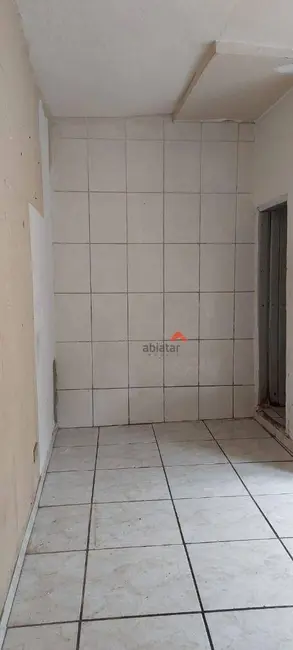 Foto 2 de Casa com 1 quarto para alugar, 40m2 em Parque Jacarandá, Taboao Da Serra - SP