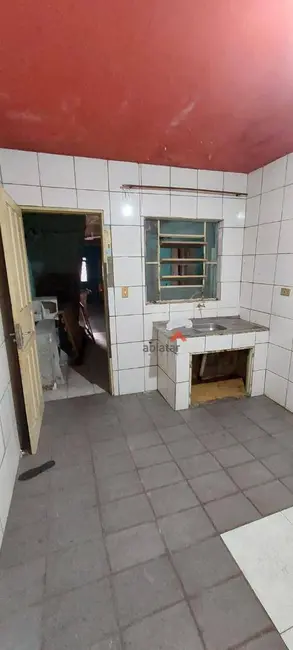 Casa com 1 quarto para alugar, 40m2 em Vila Olinda, Embu Das Artes - SP - imagem 8 Foto 8 de Casa com 1 quarto para alugar, 40m2 em Vila Olinda, Embu Das Artes - SP