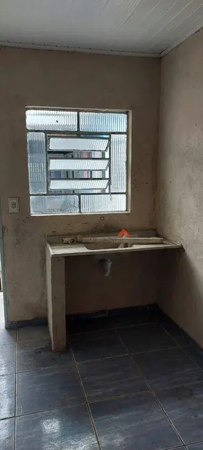 Casa com 1 quarto para alugar, 40m2 em Vila Olinda, Embu Das Artes - SP - imagem 4 Foto 4 de Casa com 1 quarto para alugar, 40m2 em Vila Olinda, Embu Das Artes - SP