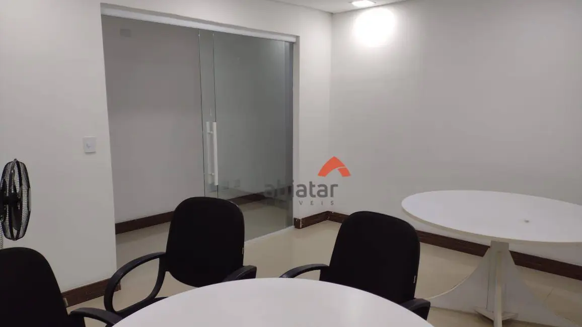 Sala Comercial para alugar, 30m2 em Parque Santos Dumont, Taboao Da Serra - SP - imagem 3 Foto 3 de Sala Comercial para alugar, 30m2 em Parque Santos Dumont, Taboao Da Serra - SP