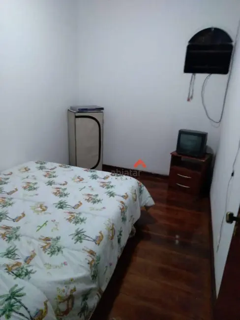 Casa com 4 quartos à venda, 200m2 em Jardim Helena, Taboao Da Serra - SP - imagem 3 Foto 3 de Casa com 4 quartos à venda, 200m2 em Jardim Helena, Taboao Da Serra - SP
