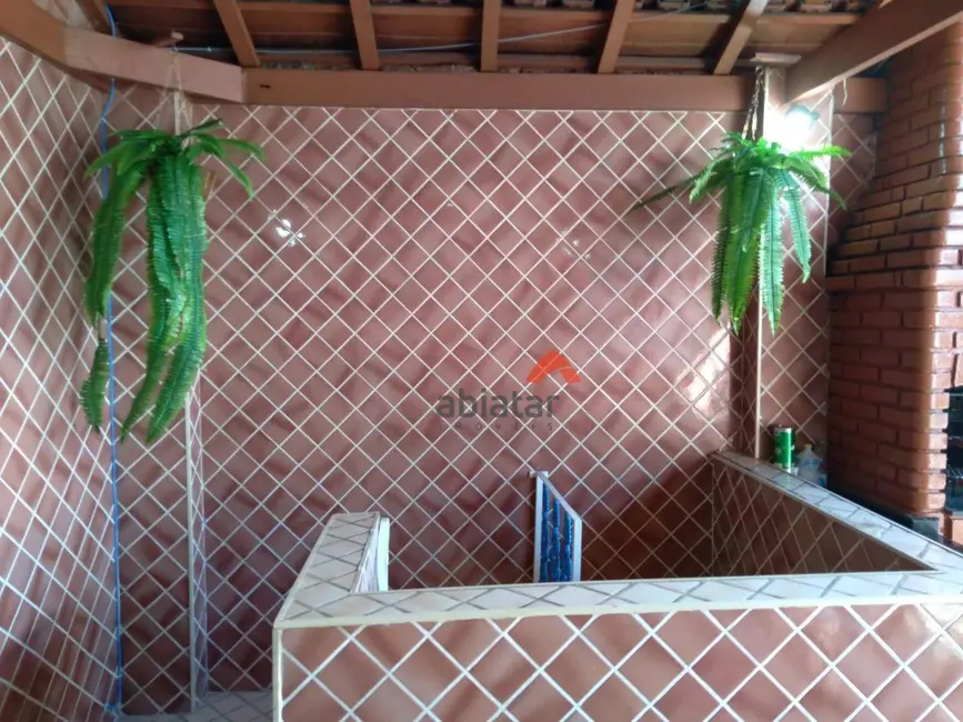 Casa com 4 quartos à venda, 200m2 em Jardim Helena, Taboao Da Serra - SP - imagem 8 Foto 8 de Casa com 4 quartos à venda, 200m2 em Jardim Helena, Taboao Da Serra - SP