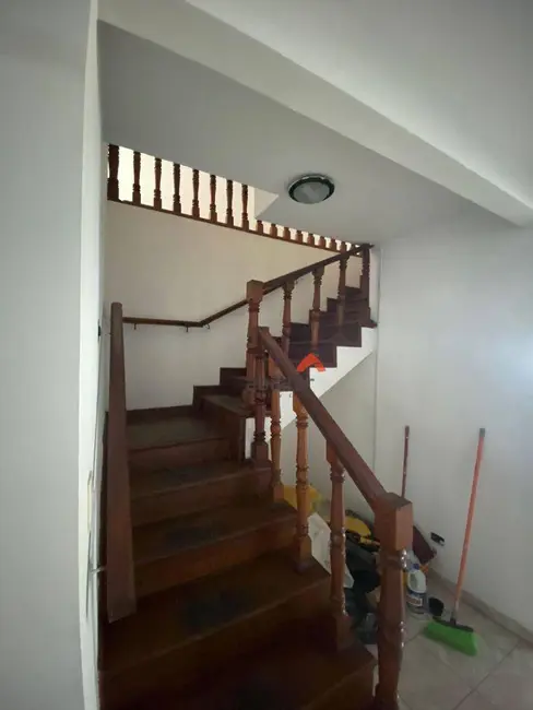 Casa com 3 quartos à venda, 159m2 em Jardim Panorama, Taboao Da Serra - SP - imagem 3 Foto 3 de Casa com 3 quartos à venda, 159m2 em Jardim Panorama, Taboao Da Serra - SP