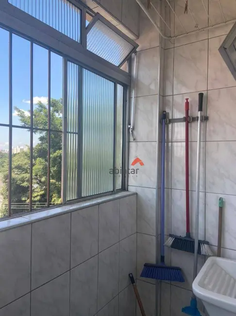Foto 3 de Apartamento com 2 quartos à venda, 57m2 em Jardim Santa Terezinha, Taboao Da Serra - SP
