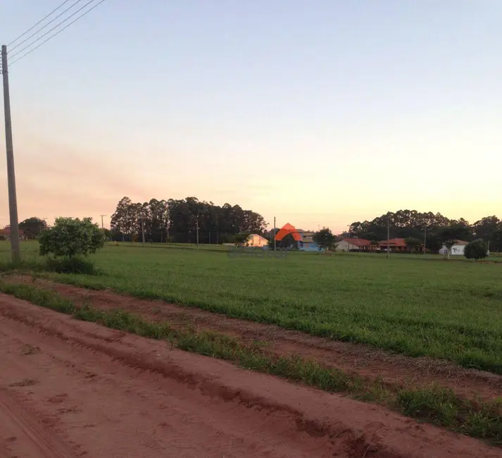 Foto 3 de Terreno / Lote à venda, 900m2 em Aguas De Santa Barbara - SP