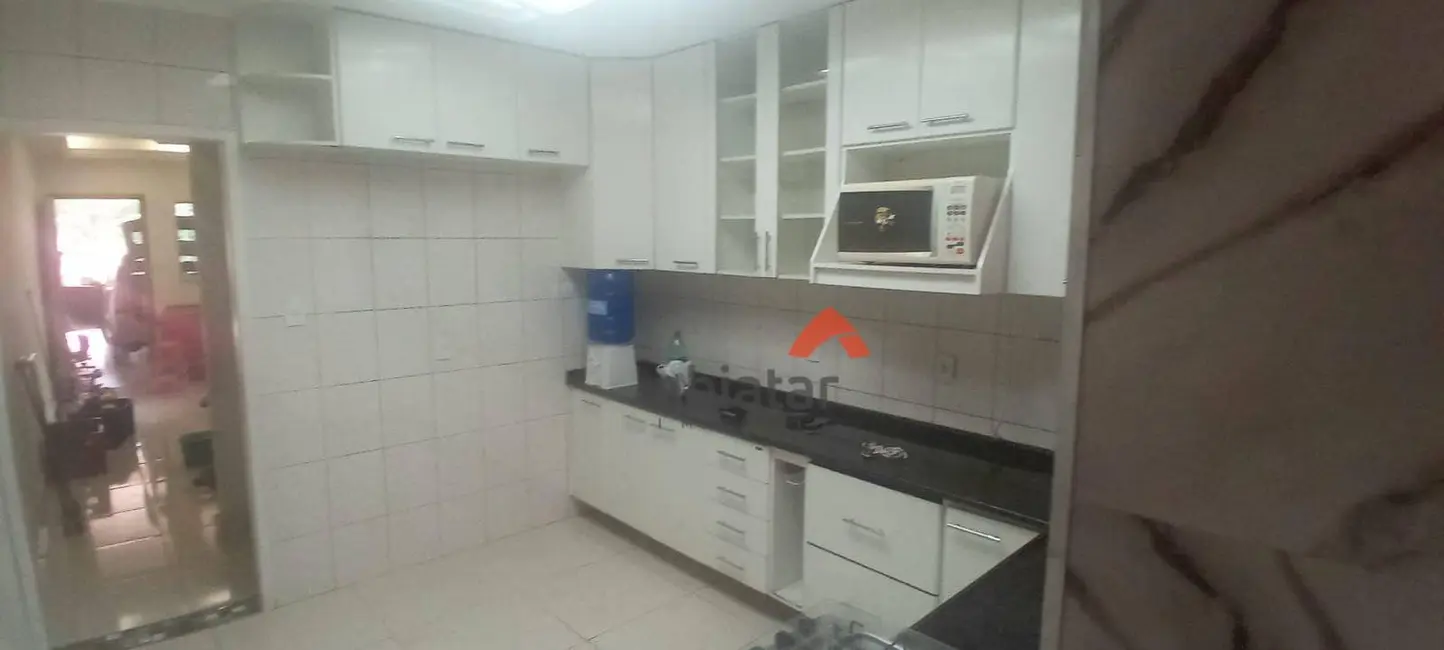 Foto 4 de Sobrado com 3 quartos à venda, 75m2 em Jardim Henriqueta, Taboao Da Serra - SP