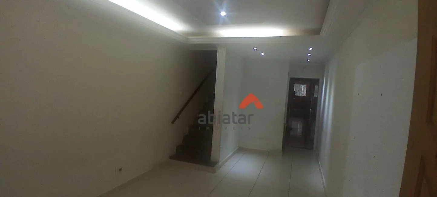 Foto 6 de Sobrado com 3 quartos à venda, 75m2 em Jardim Henriqueta, Taboao Da Serra - SP