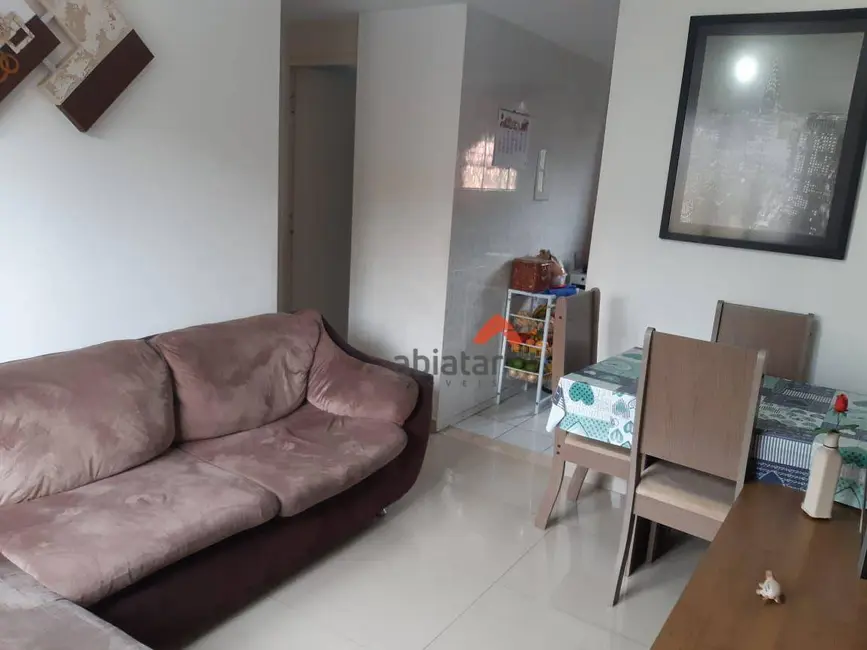 Foto 3 de Apartamento com 2 quartos à venda, 40m2 em Jardim Mirna, Taboao Da Serra - SP