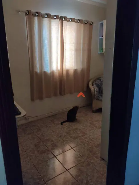 Sobrado com 3 quartos à venda, 130m2 em Parque Monte Alegre, Taboao Da Serra - SP - imagem 4 Foto 4 de Sobrado com 3 quartos à venda, 130m2 em Parque Monte Alegre, Taboao Da Serra - SP