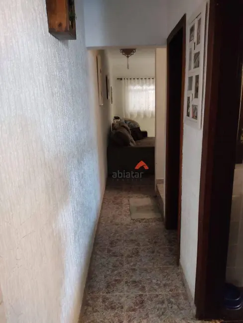 Sobrado com 3 quartos à venda, 130m2 em Parque Monte Alegre, Taboao Da Serra - SP - imagem 8 Foto 8 de Sobrado com 3 quartos à venda, 130m2 em Parque Monte Alegre, Taboao Da Serra - SP