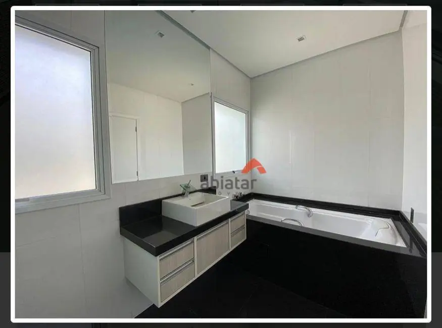 Sobrado com 4 quartos à venda e para alugar, 488m2 em Tamboré, Barueri - SP - imagem 9 Foto 9 de Sobrado com 4 quartos à venda e para alugar, 488m2 em Tamboré, Barueri - SP